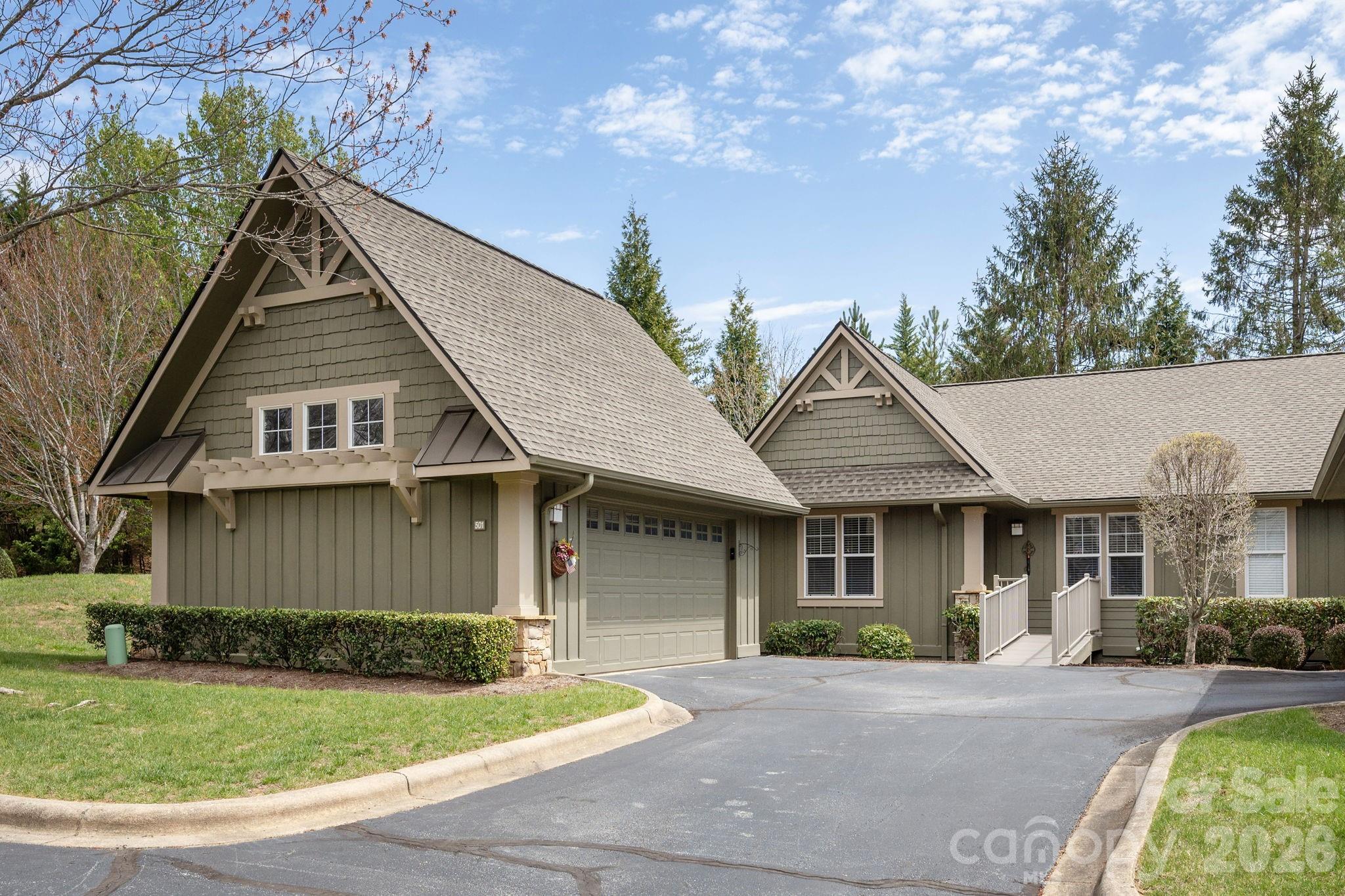 501 Fox Den Court Hendersonville NC 28792