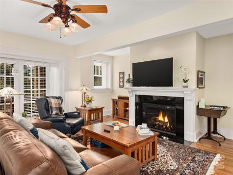 203 6th Avenue W Hendersonville NC 28739