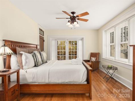 203 6th Avenue W Hendersonville NC 28739