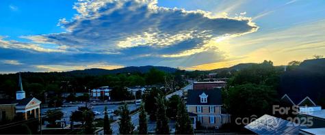 203 6th Avenue W Hendersonville NC 28739