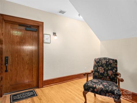 203 6th Avenue W Hendersonville NC 28739