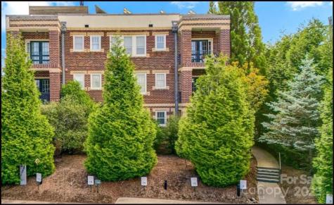 203 6th Avenue W Hendersonville NC 28739