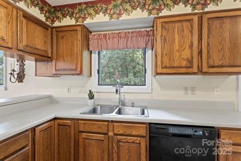 320 Dawnbrook Drive Flat Rock NC 28731