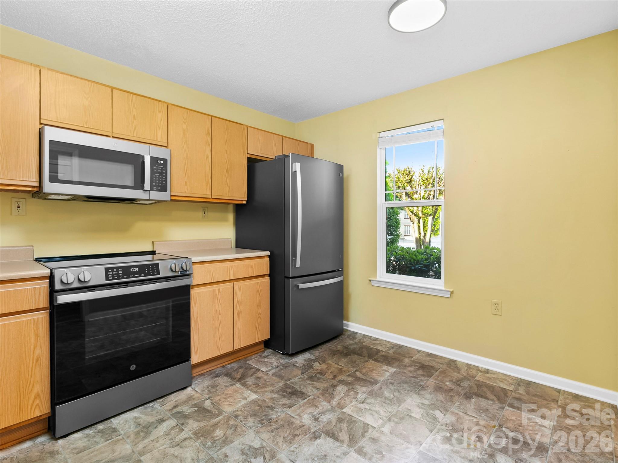 2303 Deermouse Way Hendersonville NC 28792