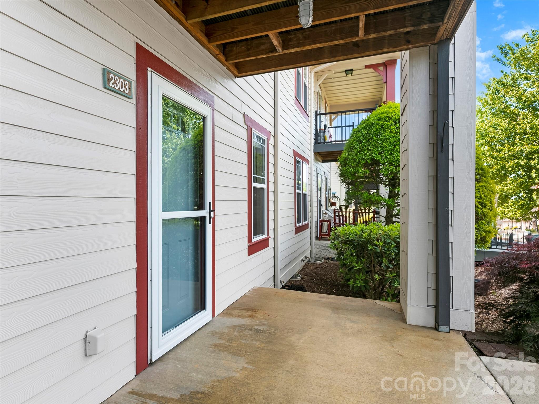 2303 Deermouse Way Hendersonville NC 28792