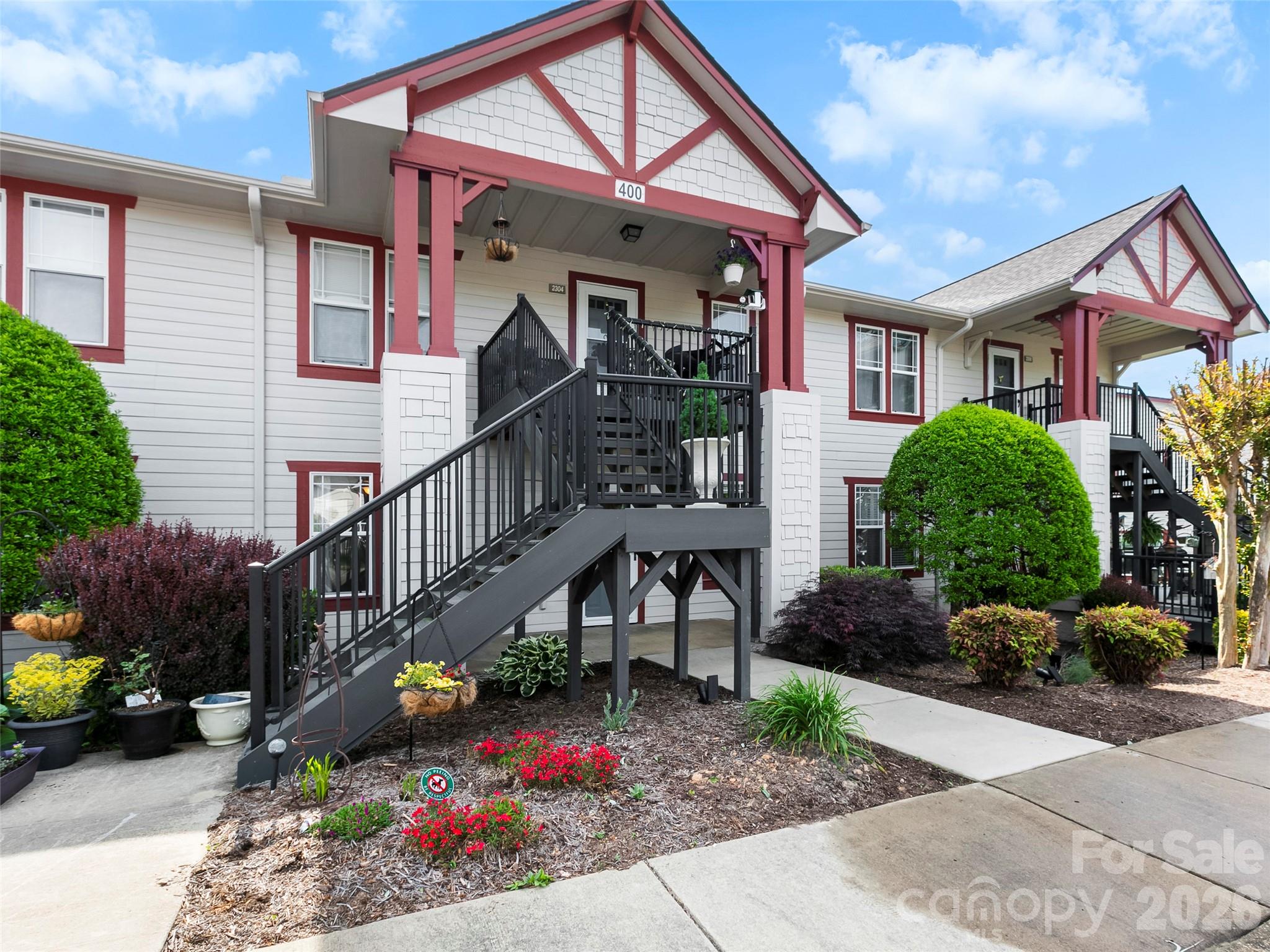 2303 Deermouse Way Hendersonville NC 28792