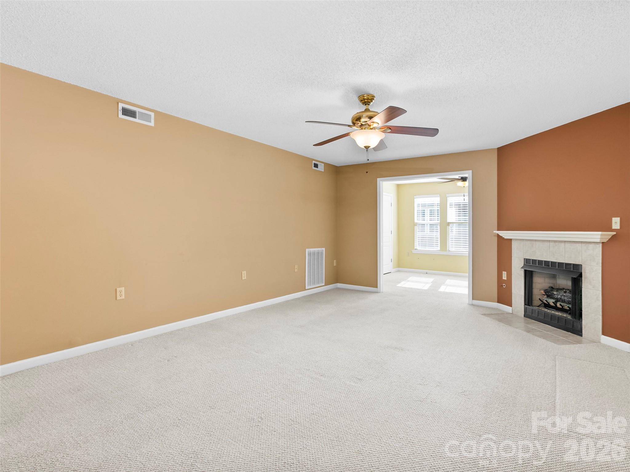 2303 Deermouse Way Hendersonville NC 28792