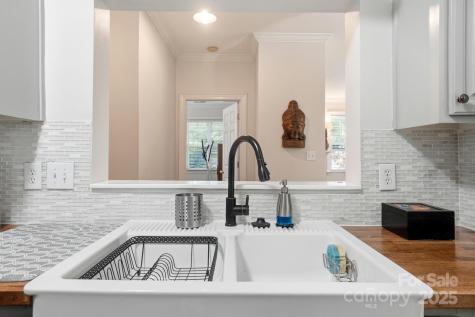 5617 Fairview Road Charlotte NC 28209