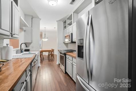 5617 Fairview Road Charlotte NC 28209