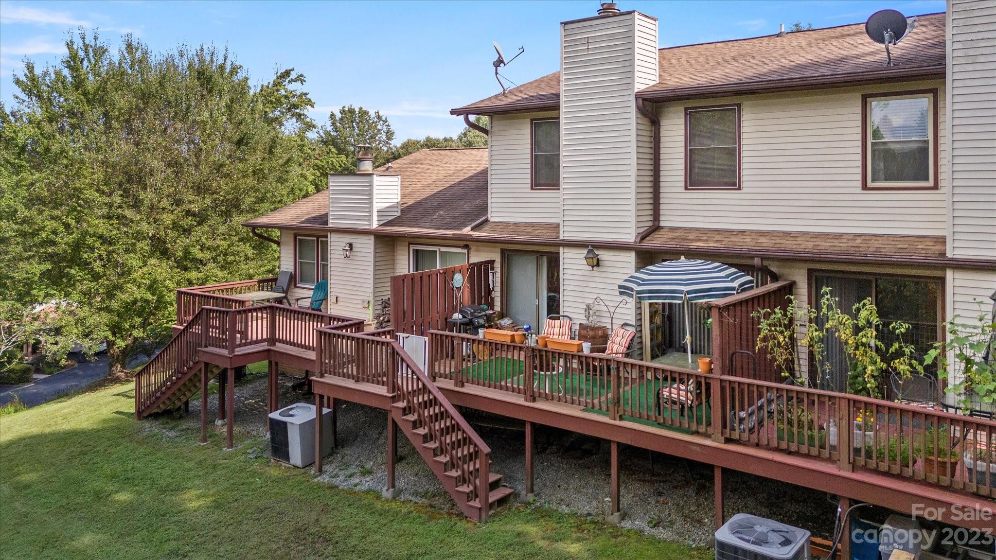 52 Vista View Court, Etowah NC Real Estate Listing MLS Car4071826