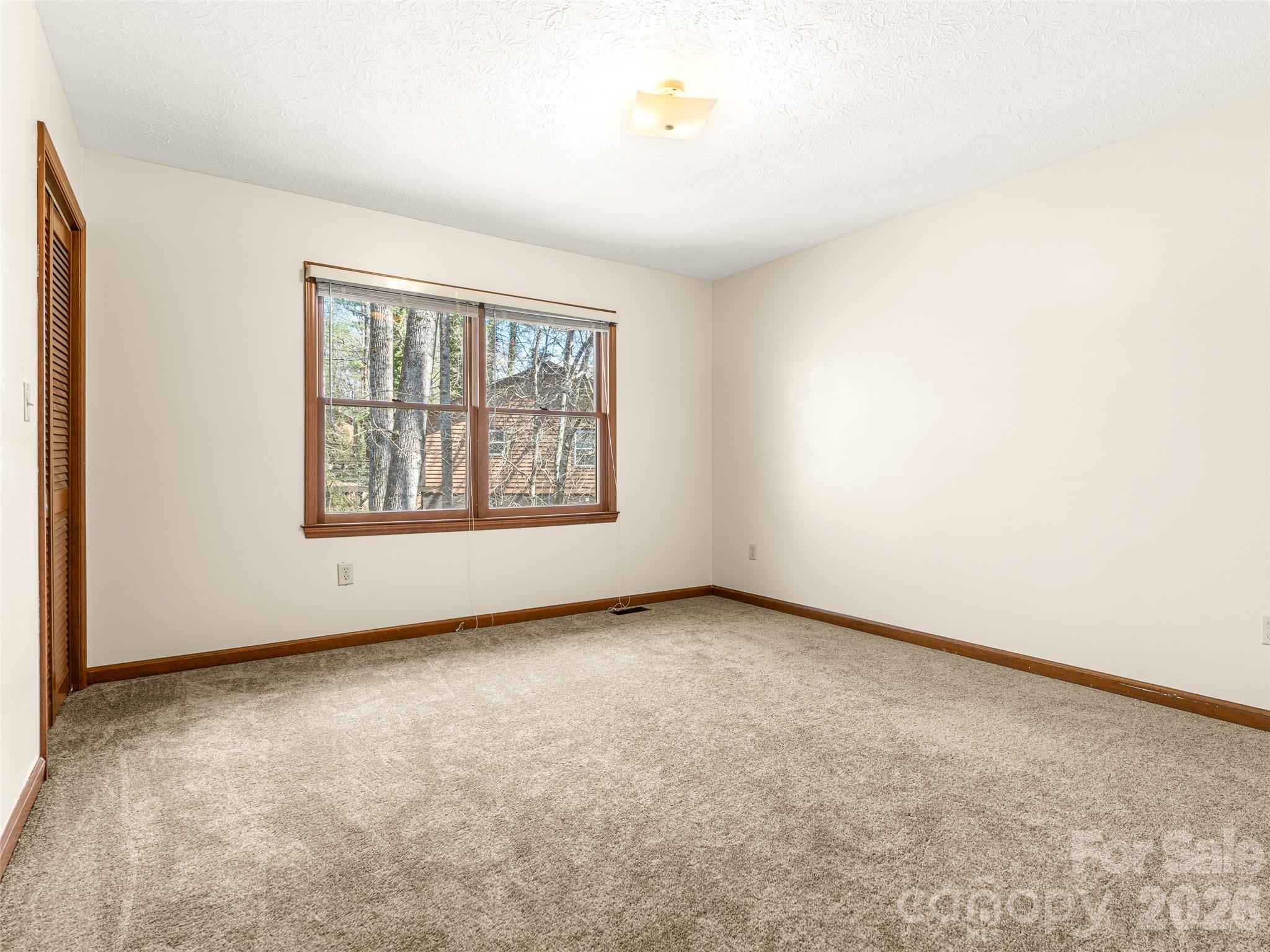 86 View De Lake Drive Etowah NC 28729
