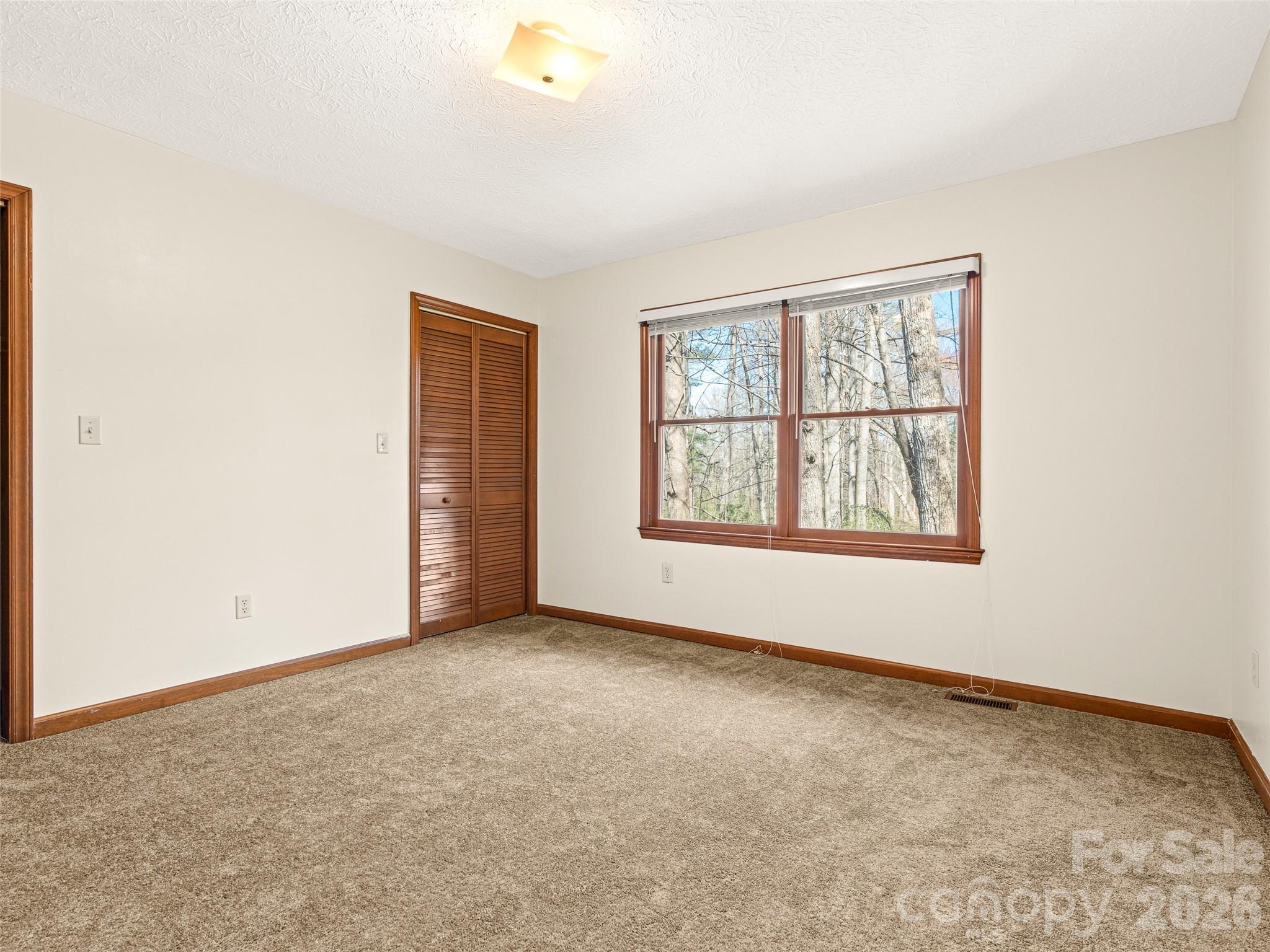 86 View De Lake Drive Etowah NC 28729