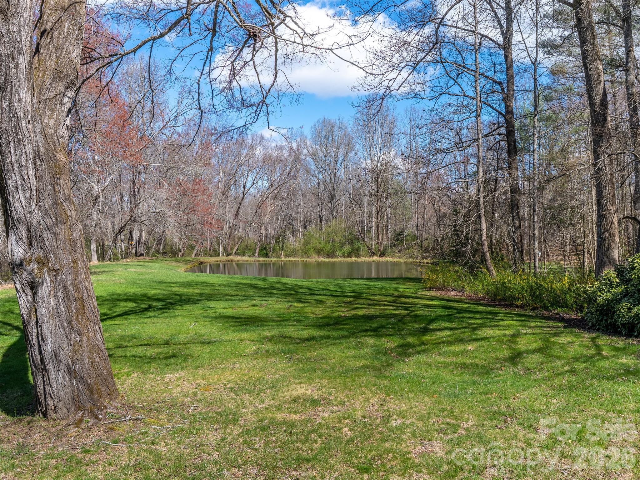 86 View De Lake Drive Etowah NC 28729
