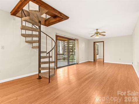 86 View De Lake Drive Etowah NC 28729