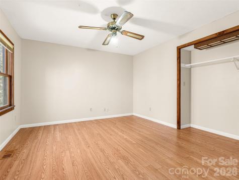 86 View De Lake Drive Etowah NC 28729