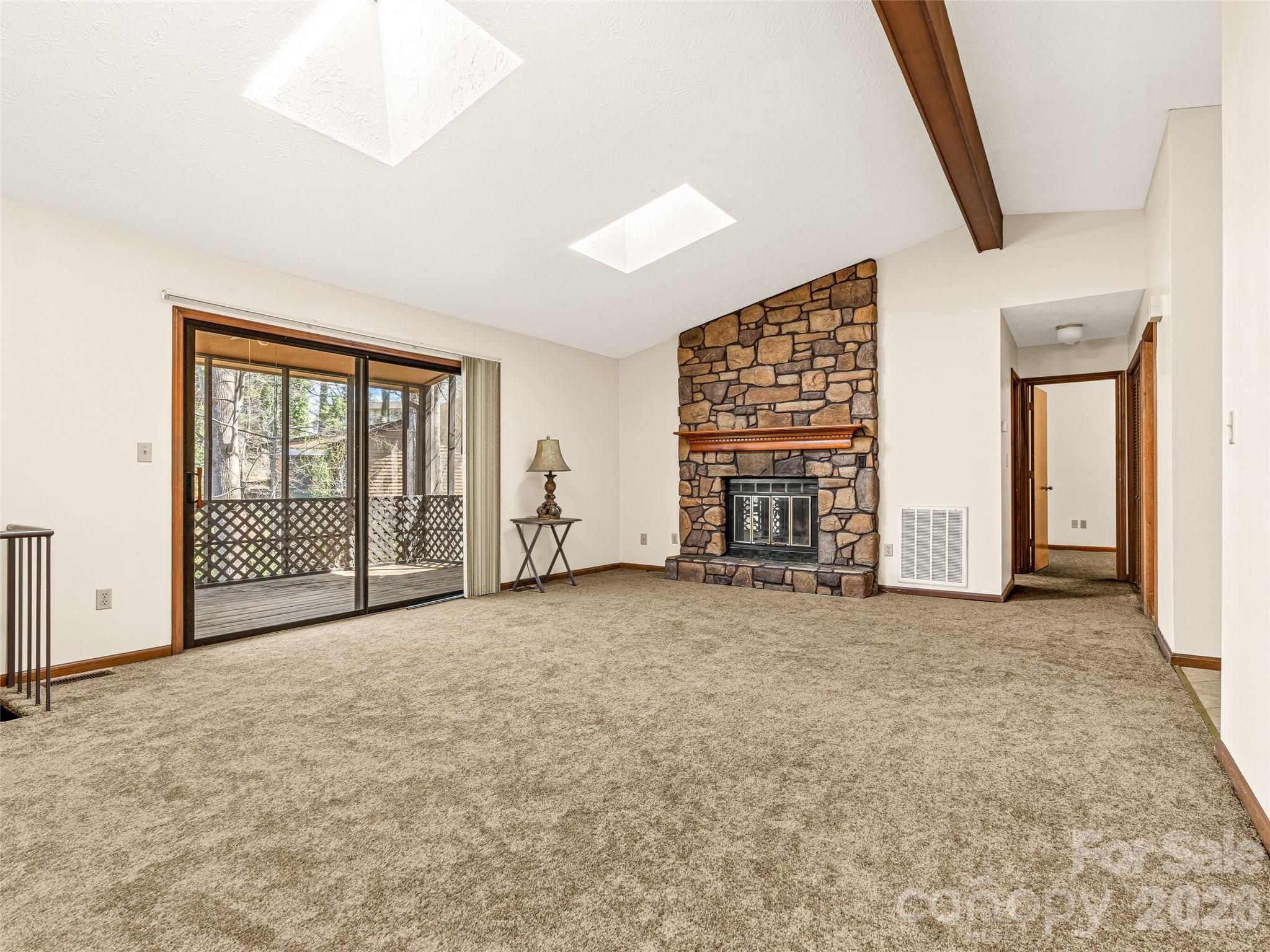 86 View De Lake Drive Etowah NC 28729