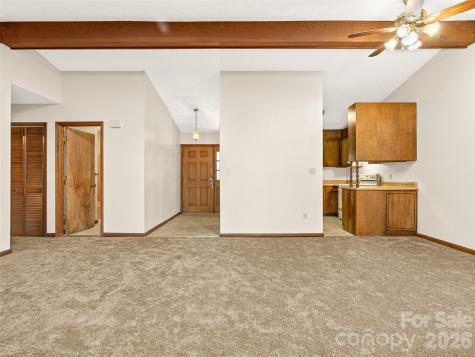 86 View De Lake Drive Etowah NC 28729