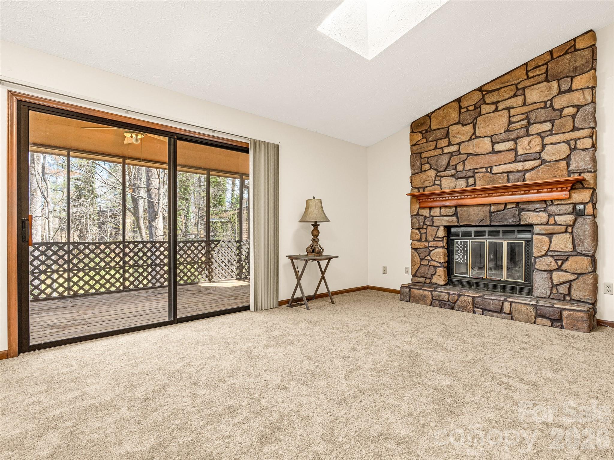 86 View De Lake Drive Etowah NC 28729
