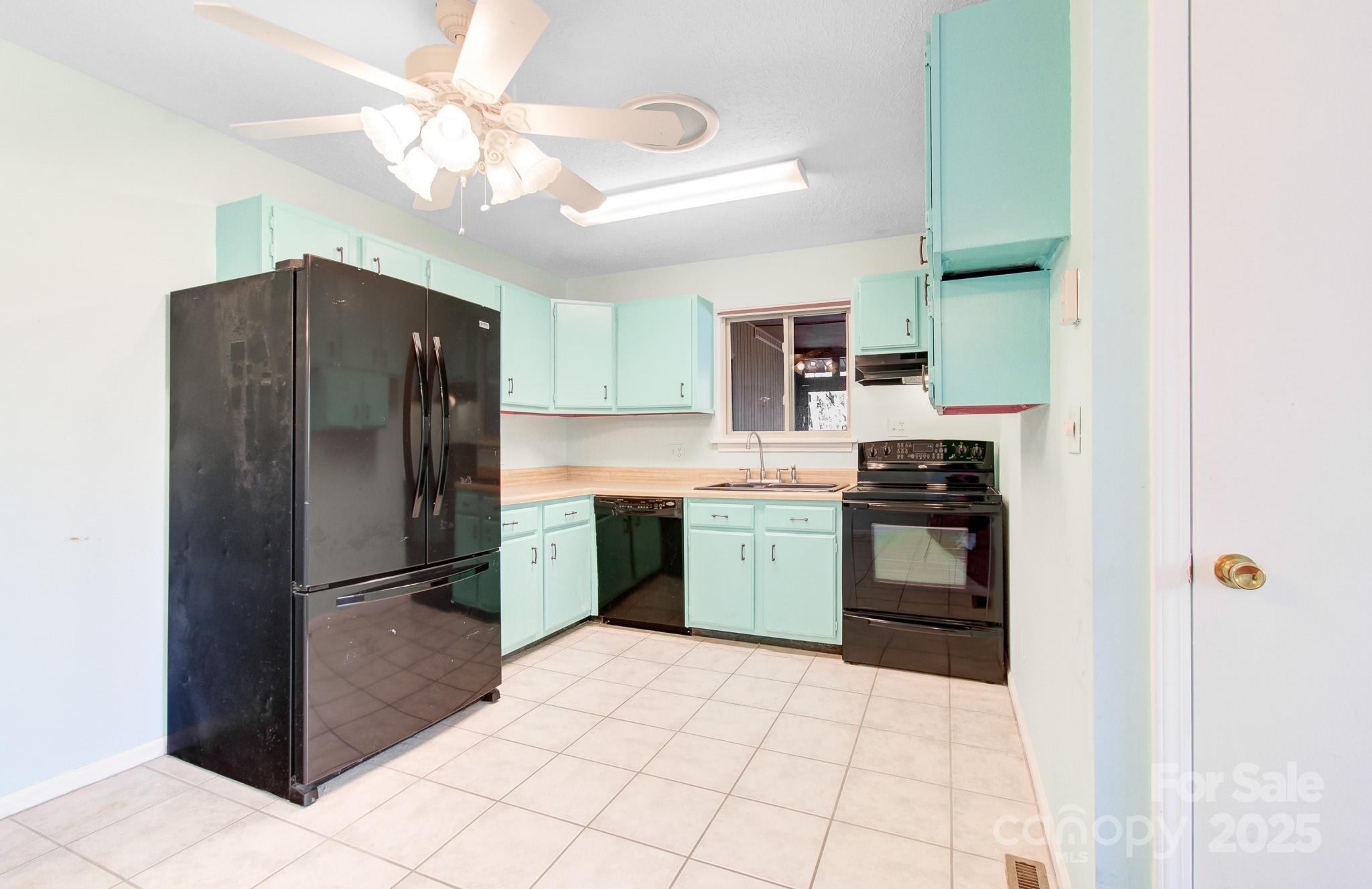 125 Freedom Road Hendersonville NC 28792