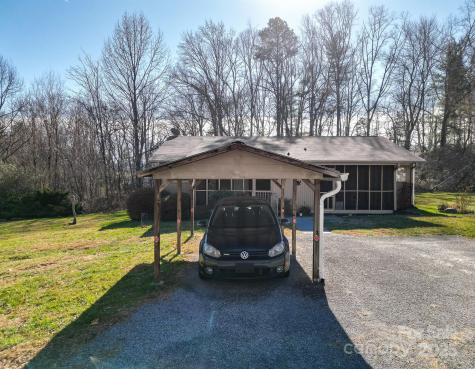 125 Freedom Road Hendersonville NC 28792