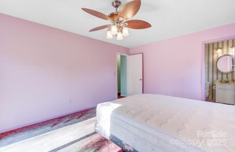 125 Freedom Road Hendersonville NC 28792