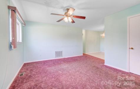 125 Freedom Road Hendersonville NC 28792