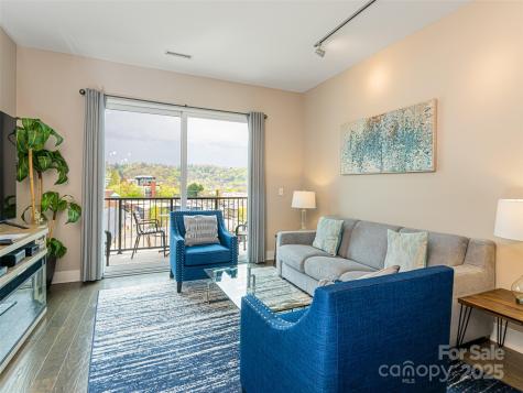 45 Asheland Avenue Asheville NC 28801