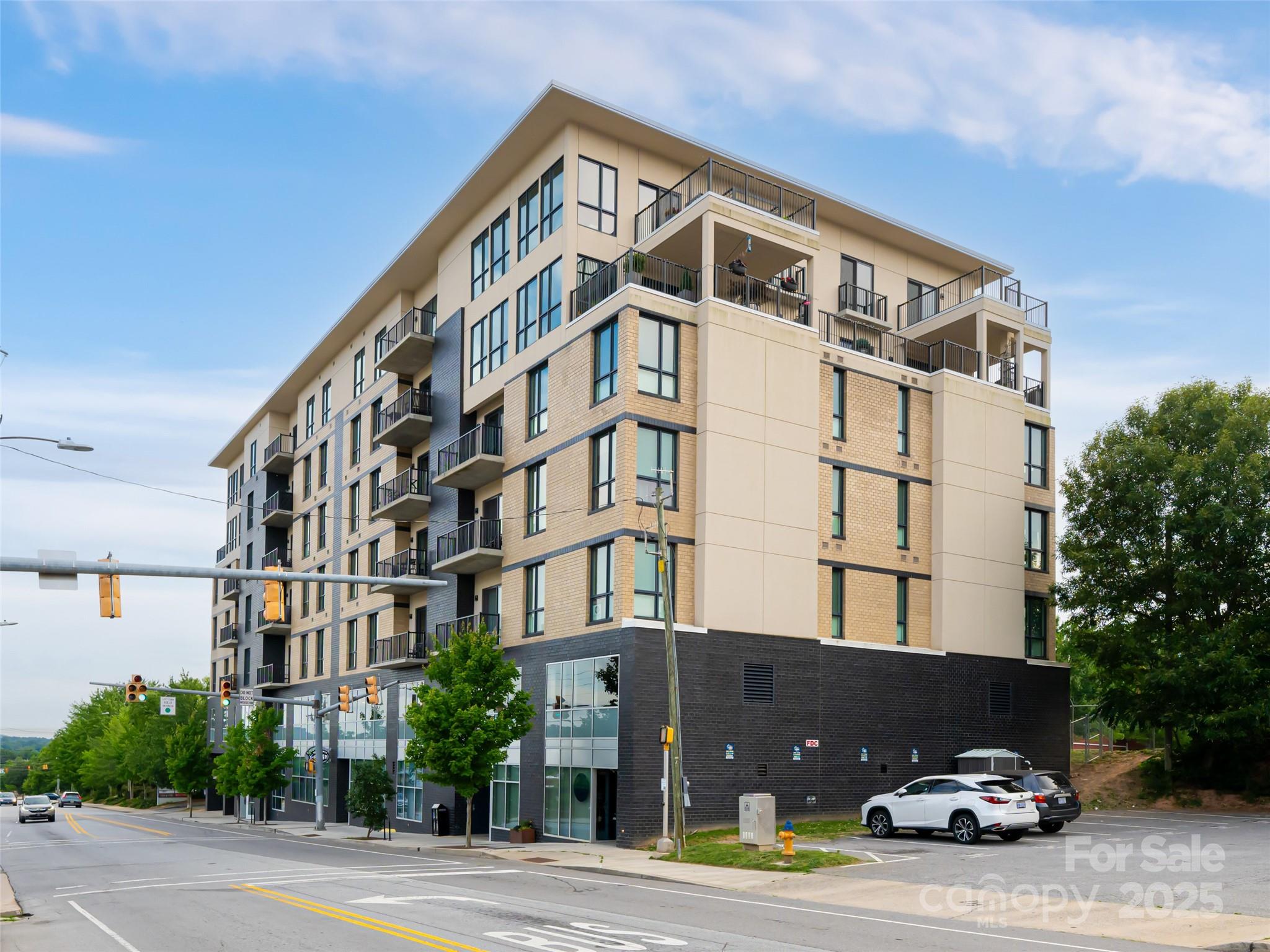 45 Asheland Avenue Asheville NC 28801