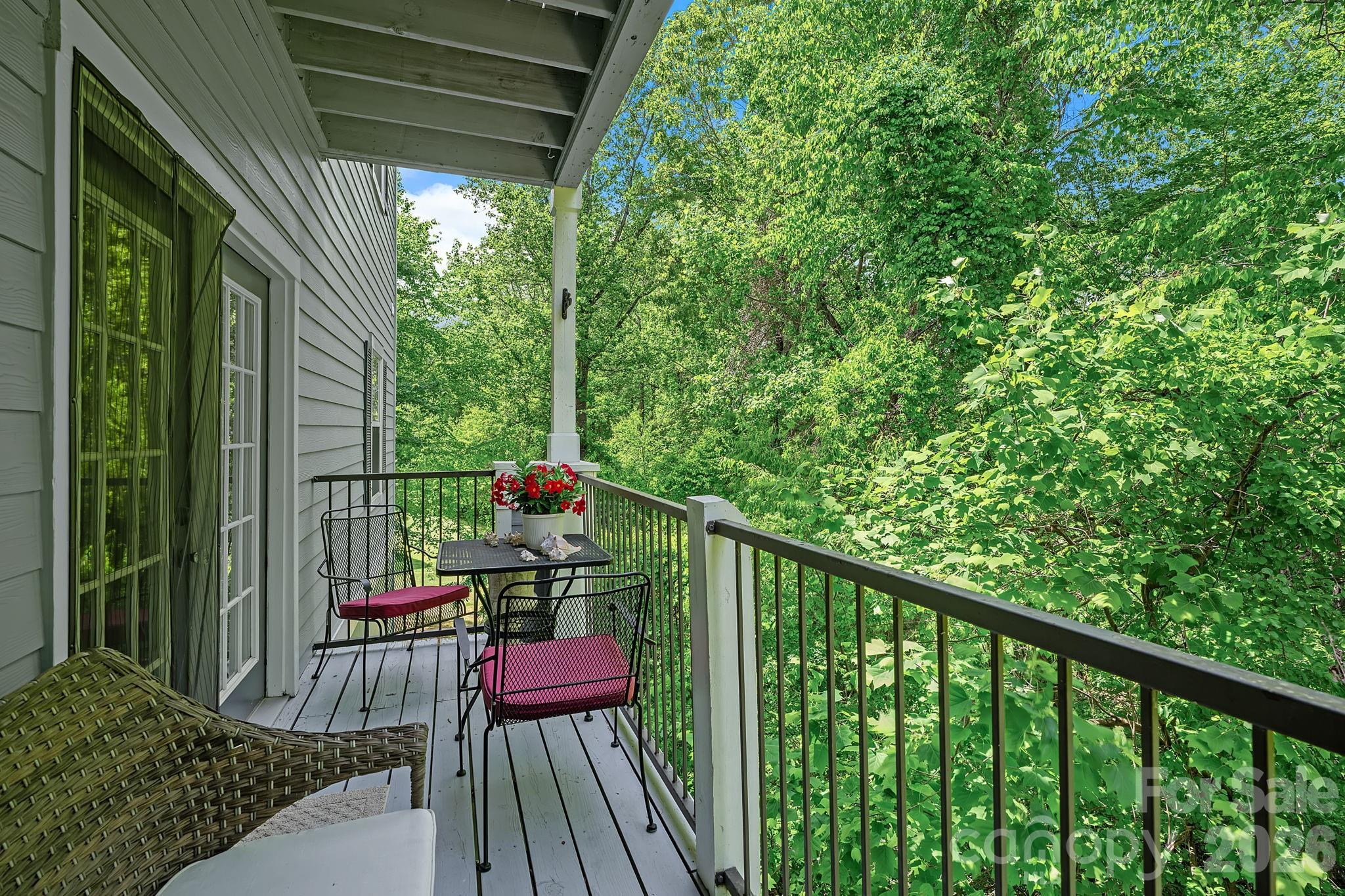 400 Vista Lake Drive Candler NC 28715