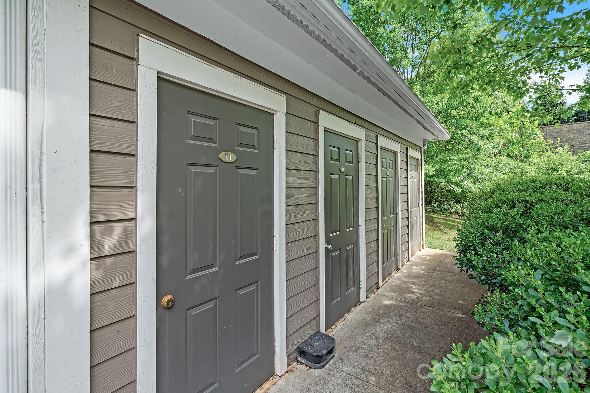 400 Vista Lake Drive Candler NC 28715
