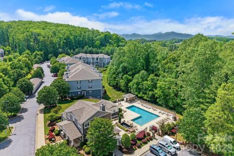 400 Vista Lake Drive Candler NC 28715