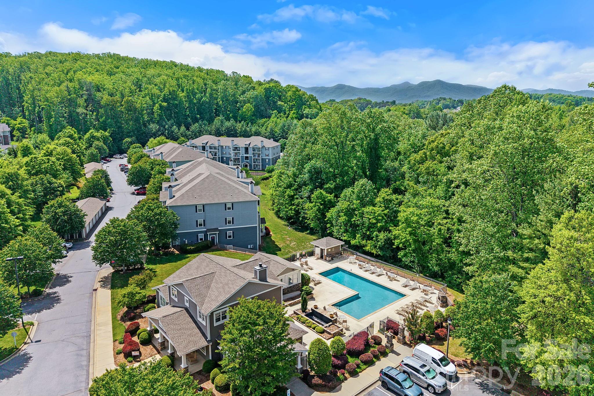 400 Vista Lake Drive Candler NC 28715