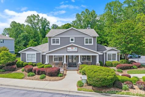 400 Vista Lake Drive Candler NC 28715