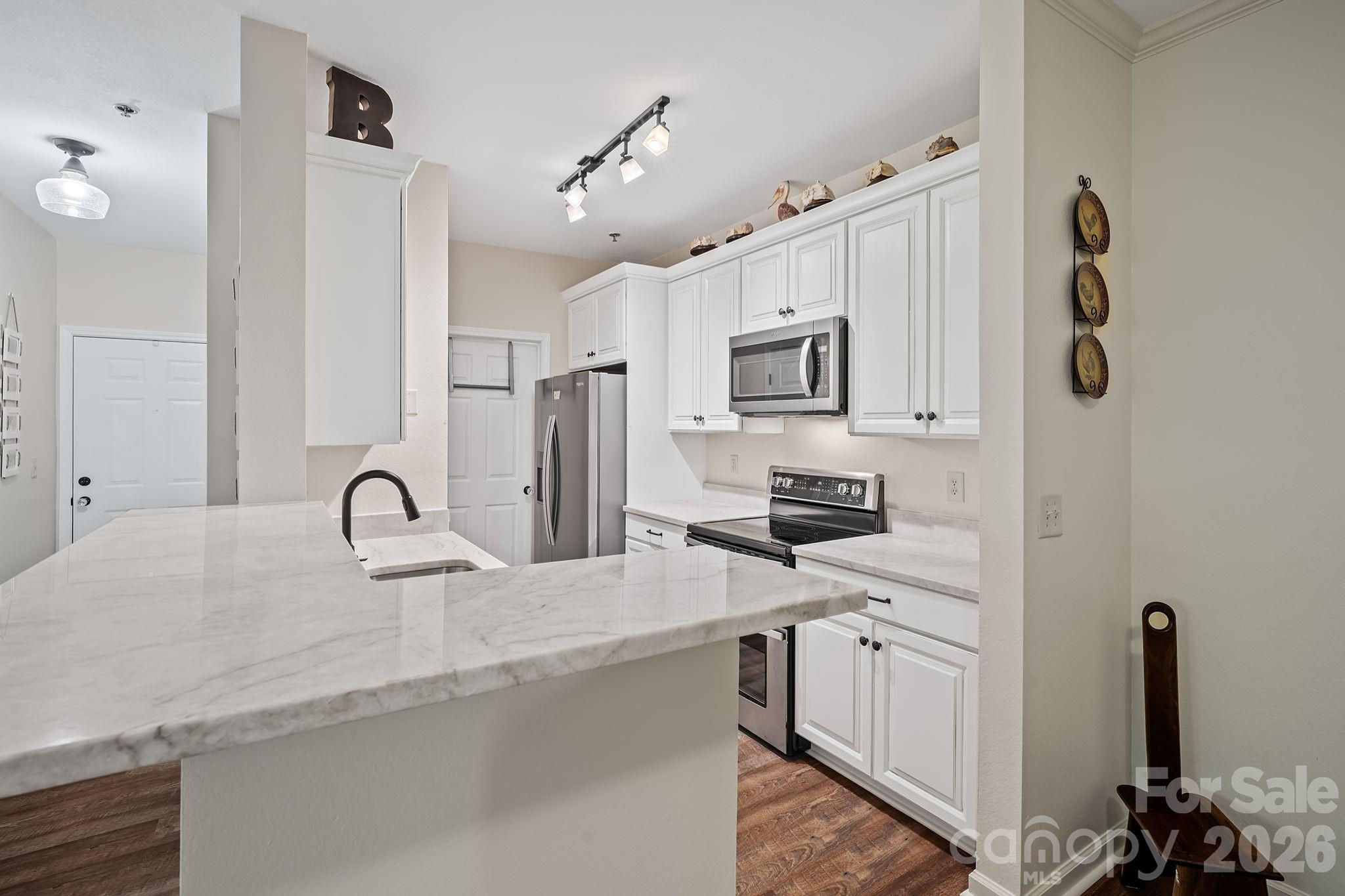 400 Vista Lake Drive Candler NC 28715