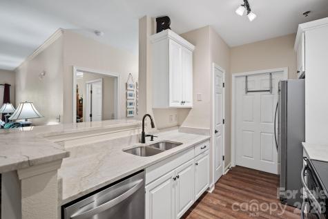 400 Vista Lake Drive Candler NC 28715