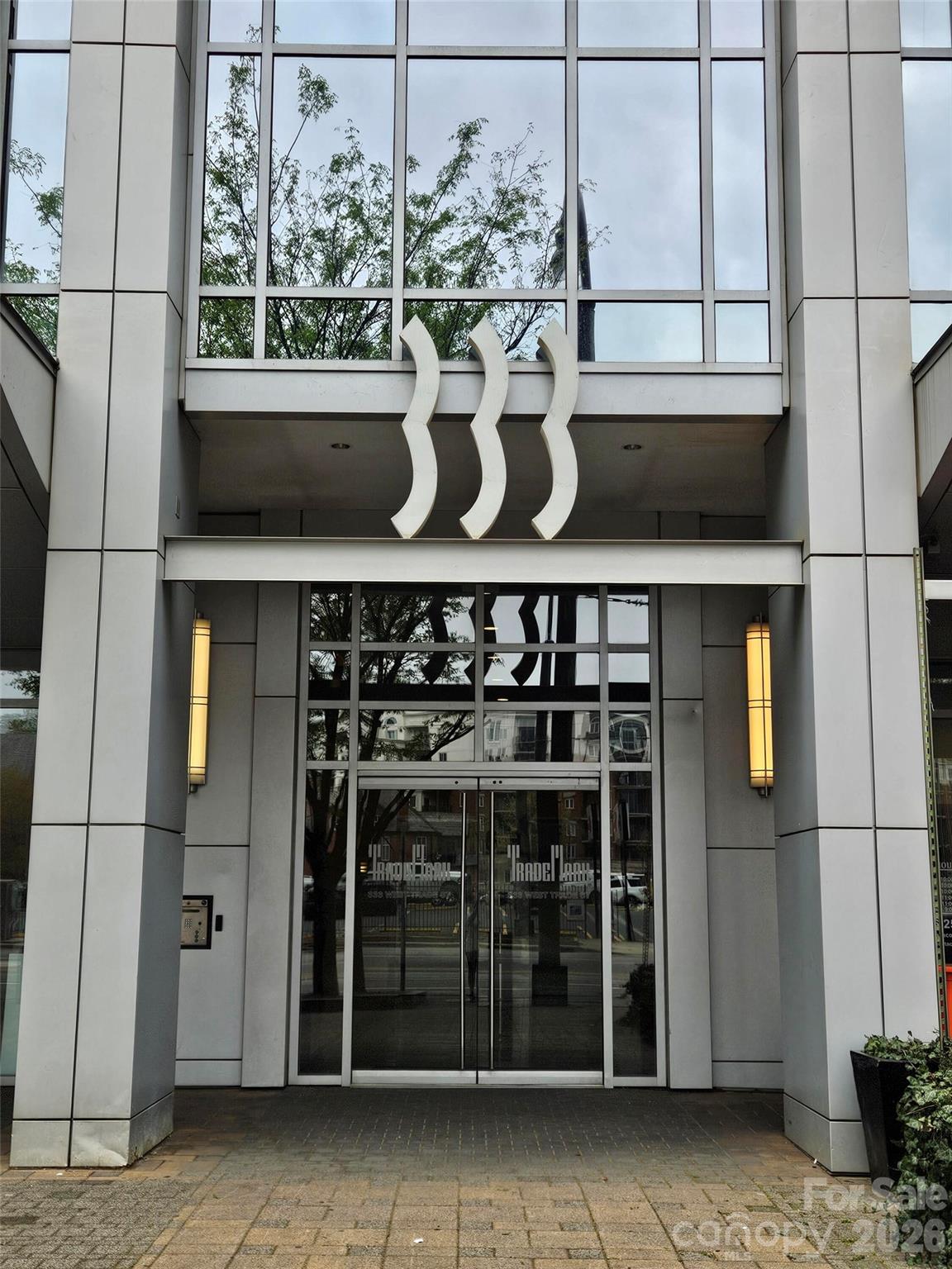 333 W Trade Street Charlotte NC 28202