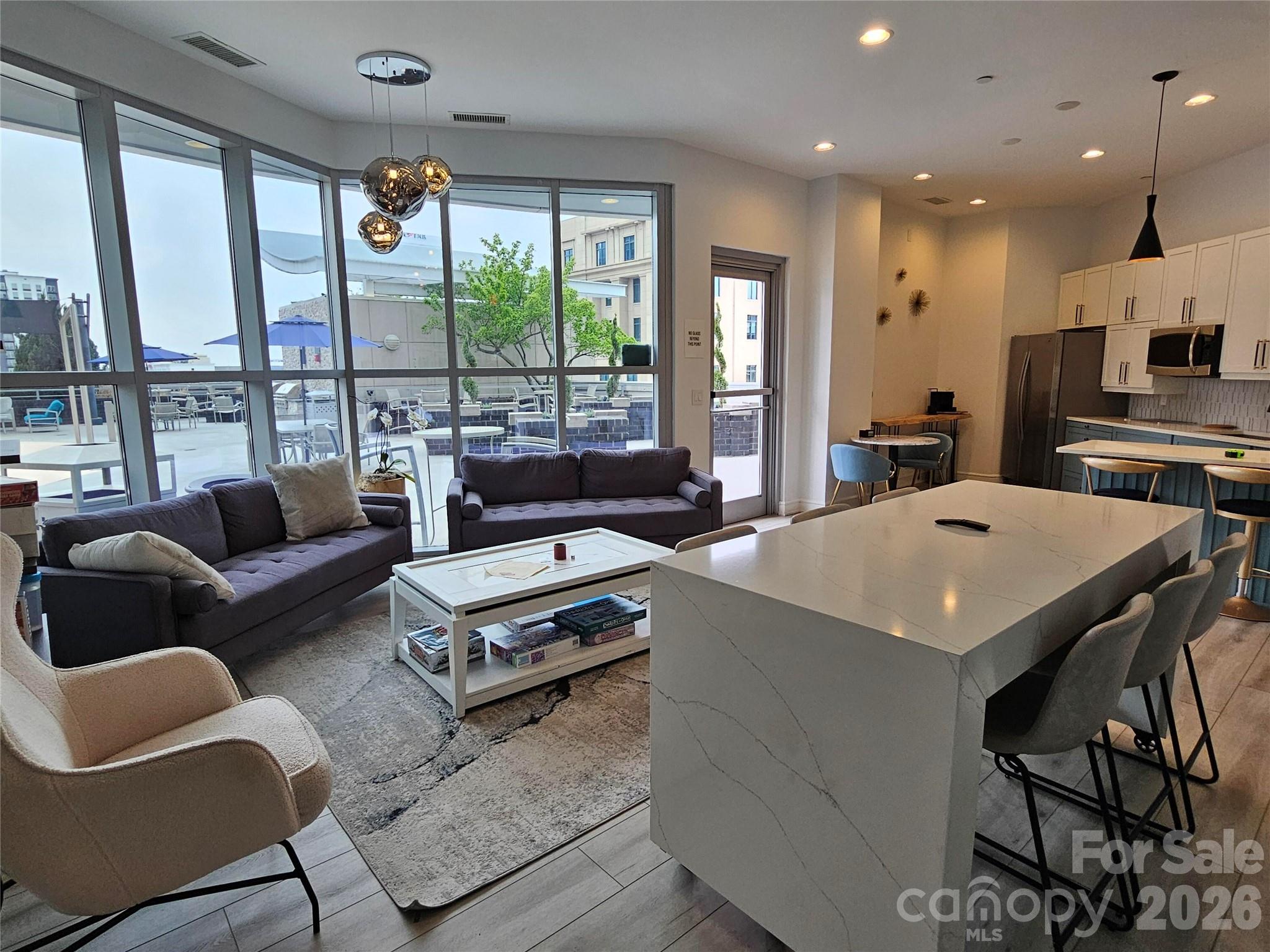 333 W Trade Street Charlotte NC 28202