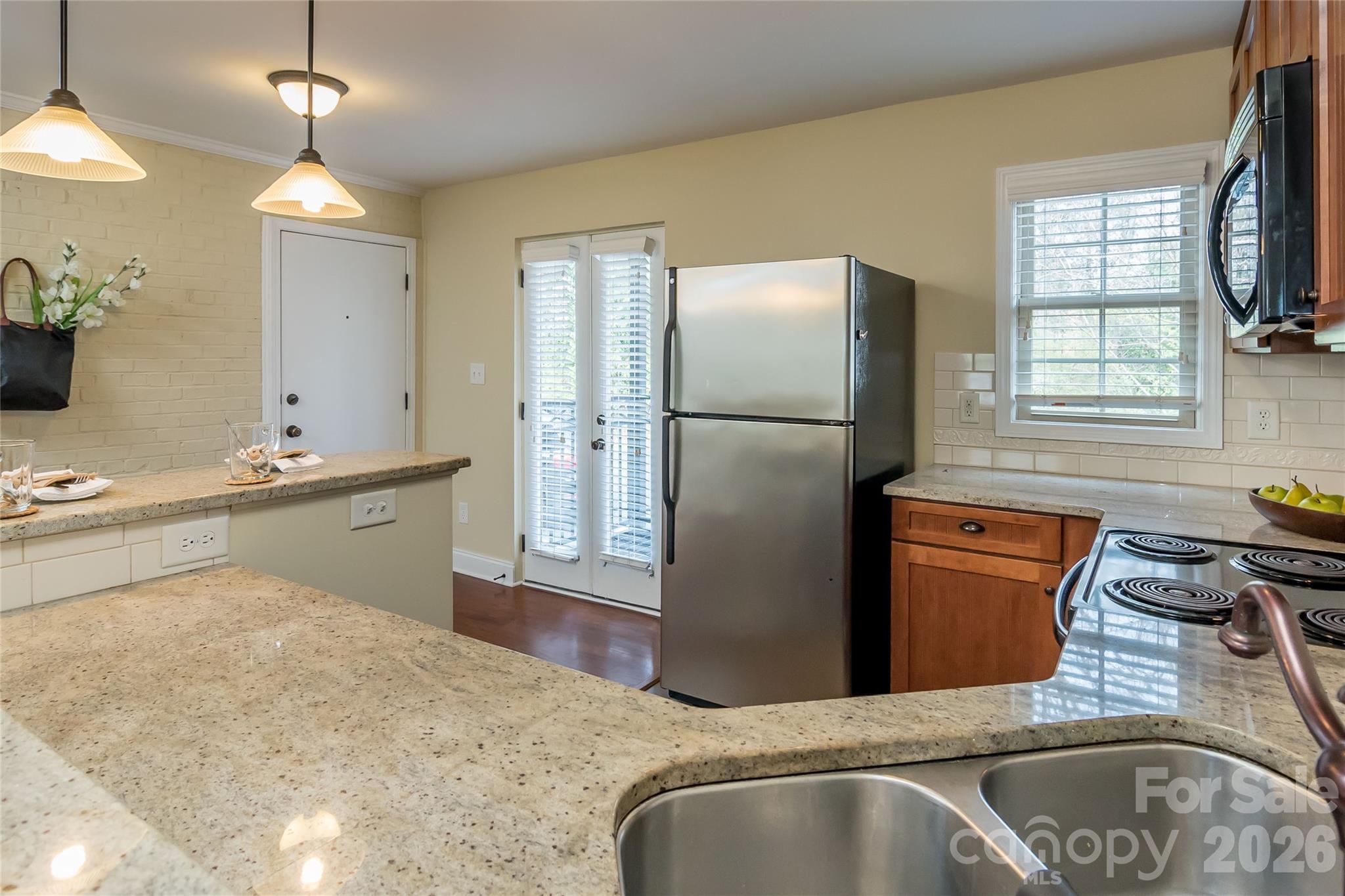 4911 Park Road Charlotte NC 28209