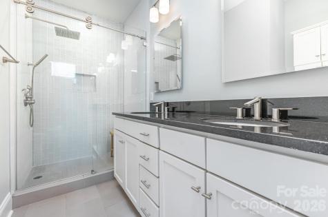 239 N Dotger Avenue N Charlotte NC 28207