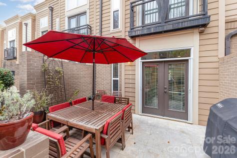 239 N Dotger Avenue N Charlotte NC 28207