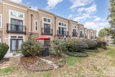 239 N Dotger Avenue N Charlotte NC 28207