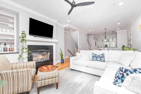 239 N Dotger Avenue N Charlotte NC 28207