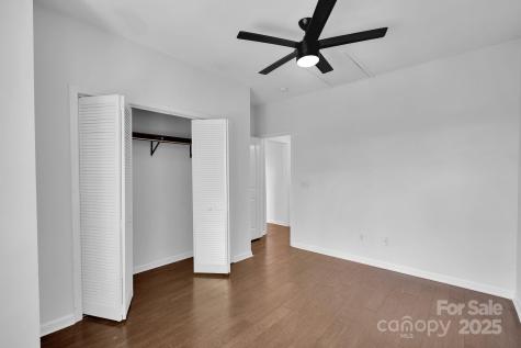 1525 Walnut View Drive Charlotte NC 28208