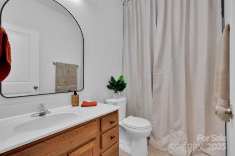 1525 Walnut View Drive Charlotte NC 28208