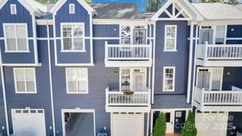 1525 Walnut View Drive Charlotte NC 28208