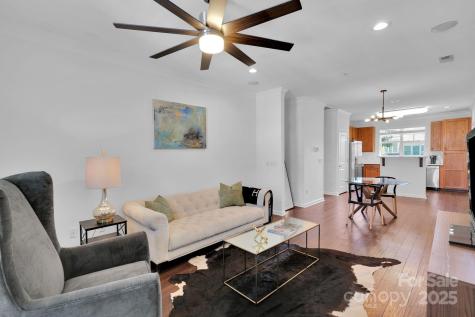 1525 Walnut View Drive Charlotte NC 28208