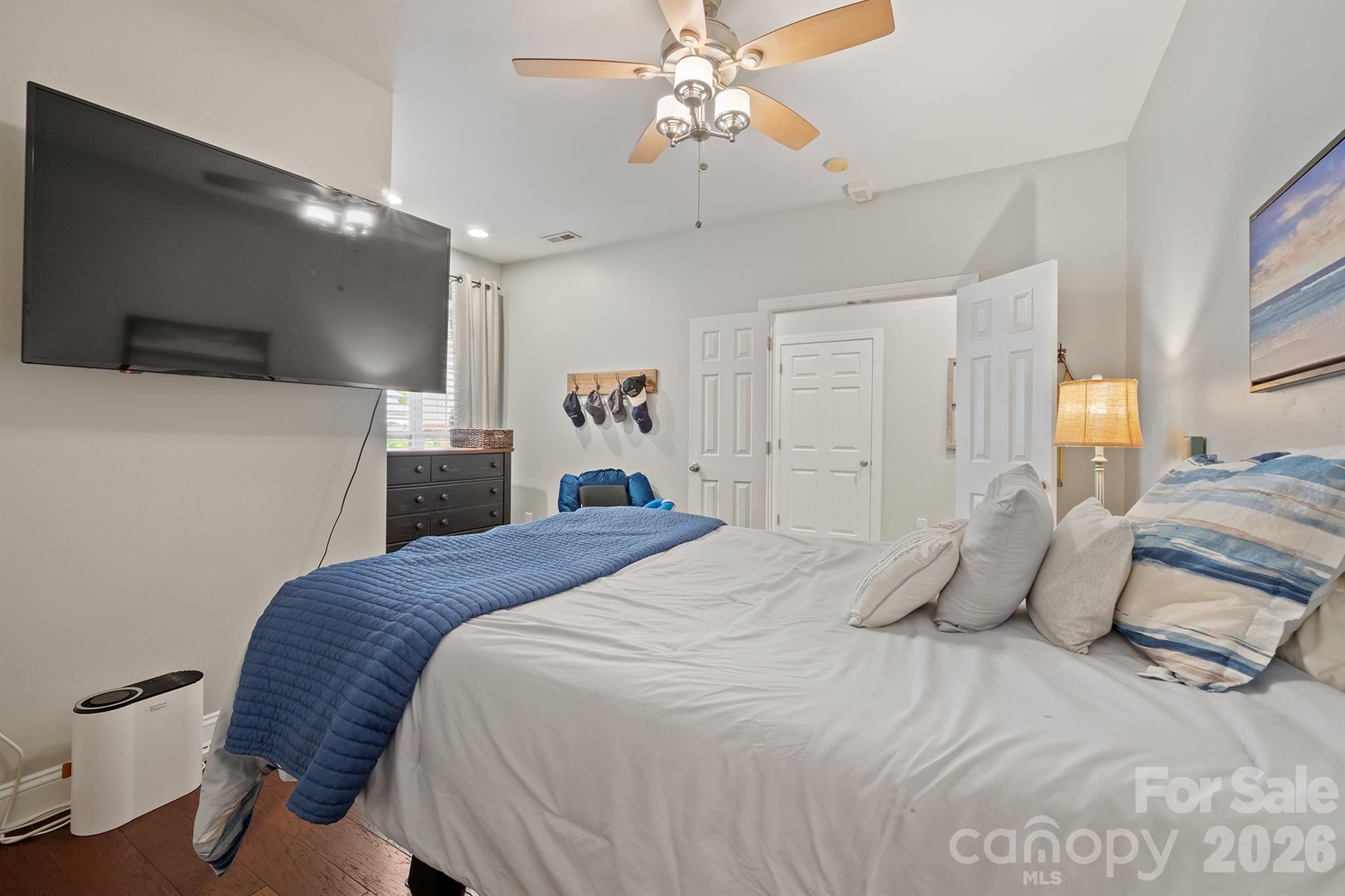8829 Legacy Lake Lane Charlotte NC 28269