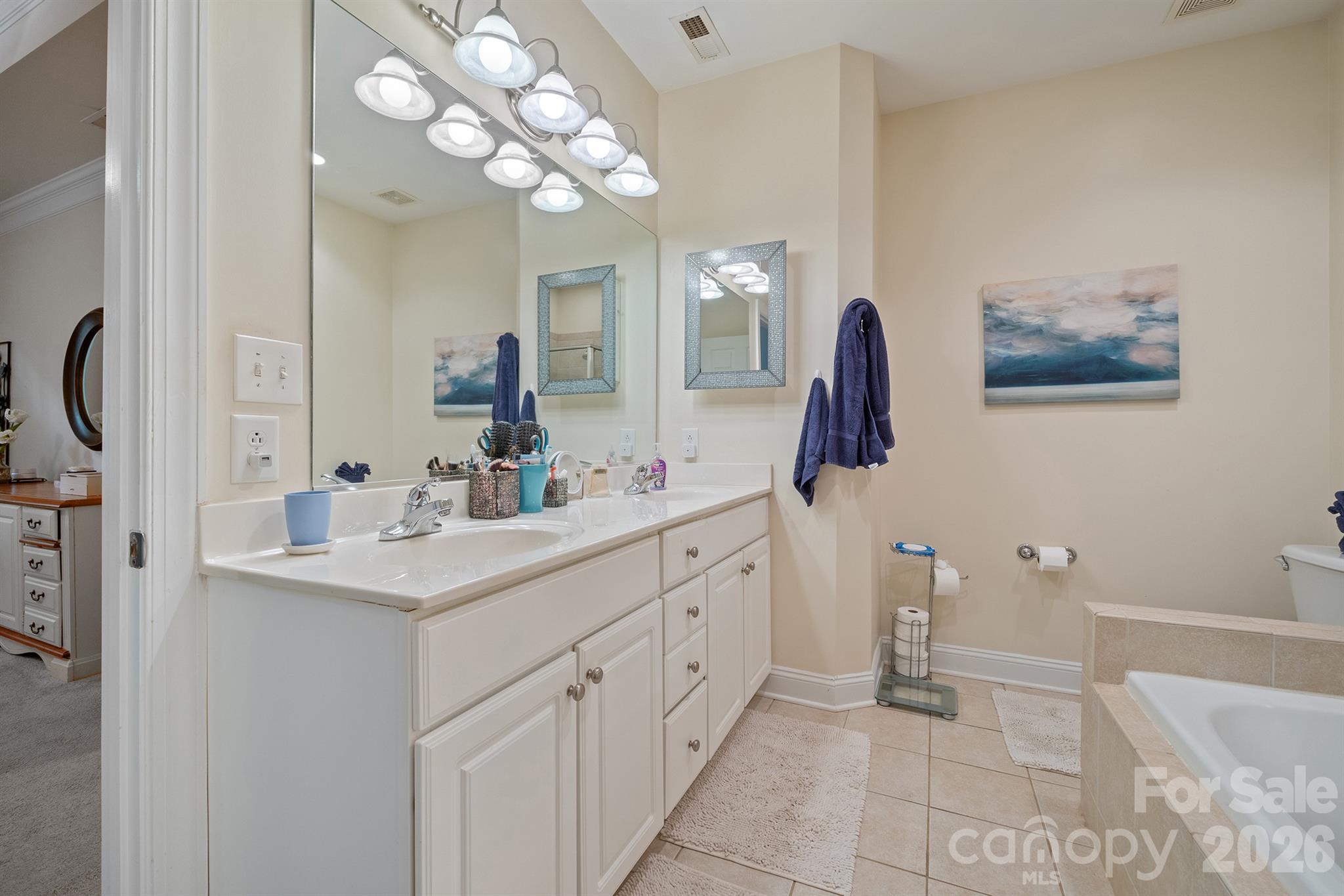 8829 Legacy Lake Lane Charlotte NC 28269