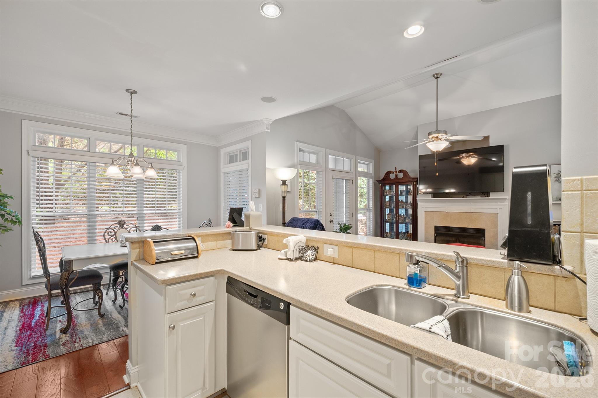 8829 Legacy Lake Lane Charlotte NC 28269