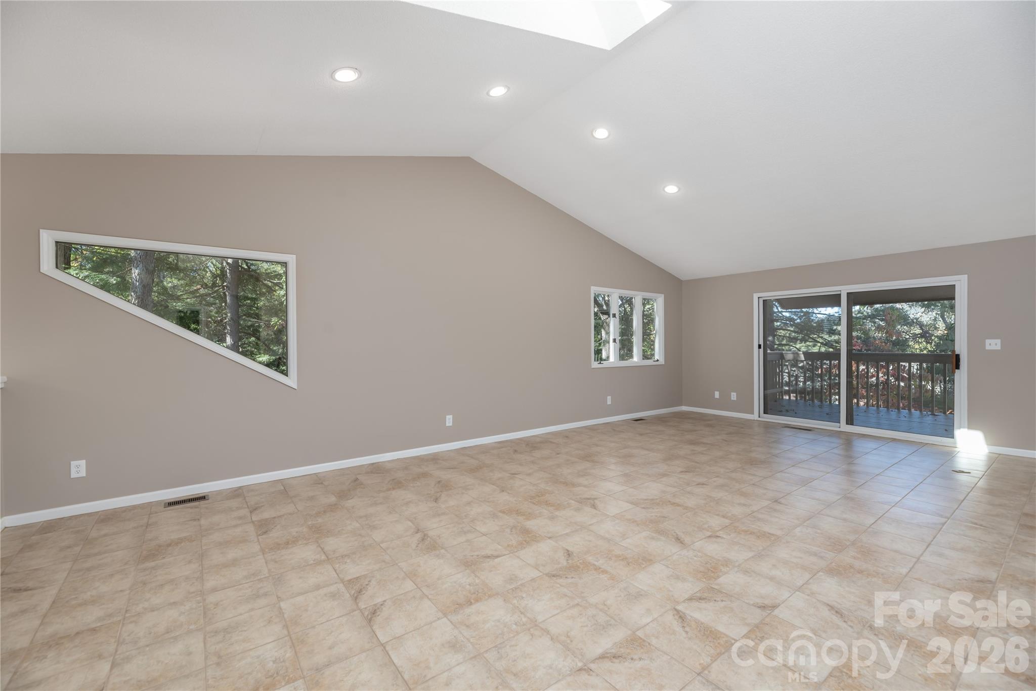 1101 Timber Trail Asheville NC 28804